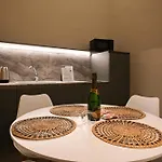 Me Too Exclusive - Cognetti 37